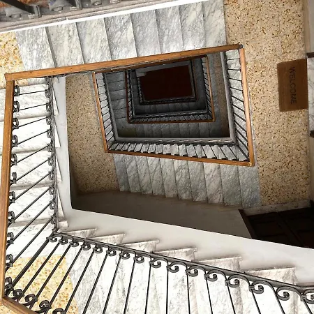 The Artist's Nest - Trastevere- Roma