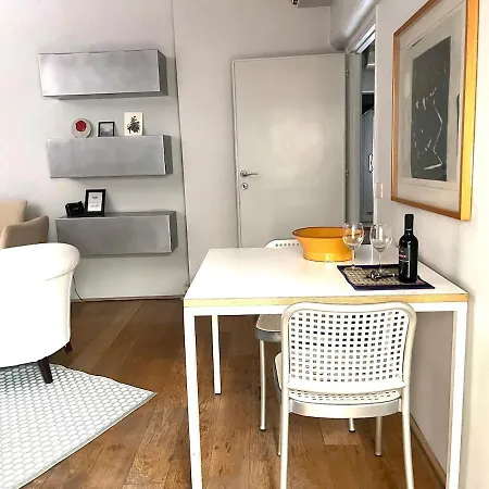 The Artist's Nest - Trastevere- * Рим