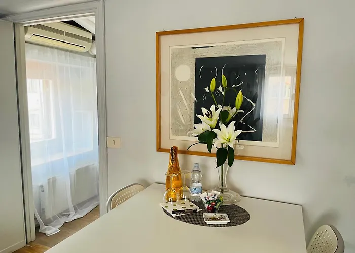 The Artist's Nest - Trastevere- *